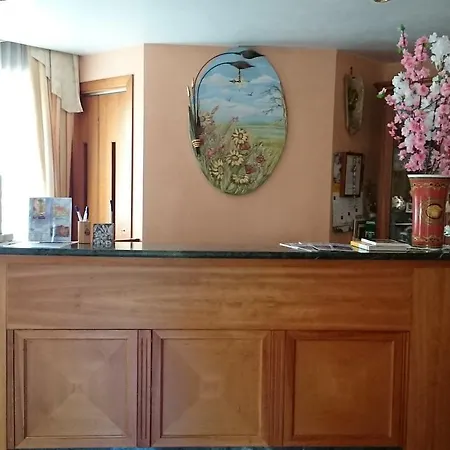 House Hotel 3*